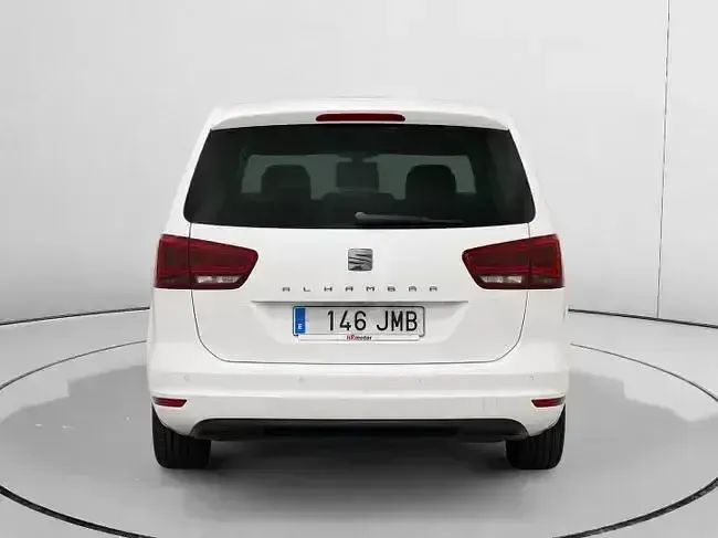 Usado Seat Alhambra Ecomotive 150 CV (110 kW) 2016 Blanco Monovolumen