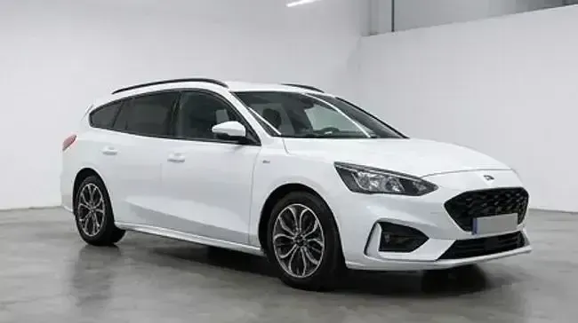 Usado Ford Focus ST-Line 155 CV (114 kW) 2022 Blanco Familiar