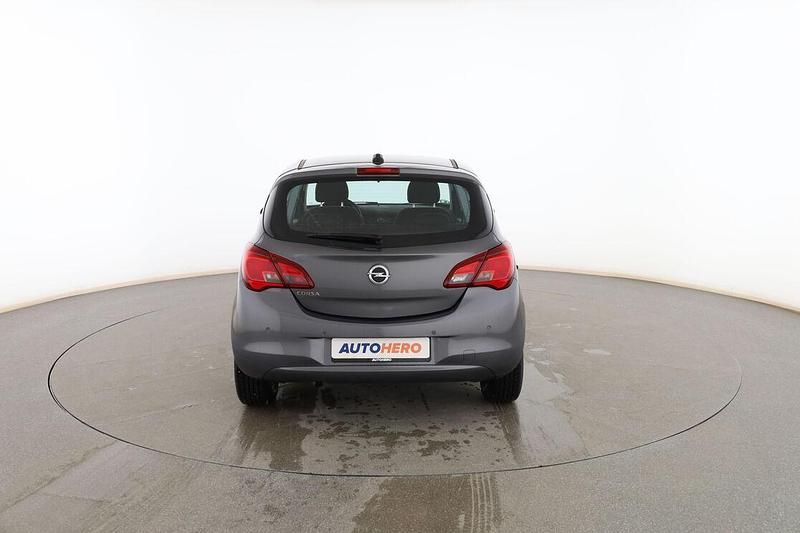 Usado Opel Corsa Selective 90 CV (66 kW) 2016 Gris Utilitario