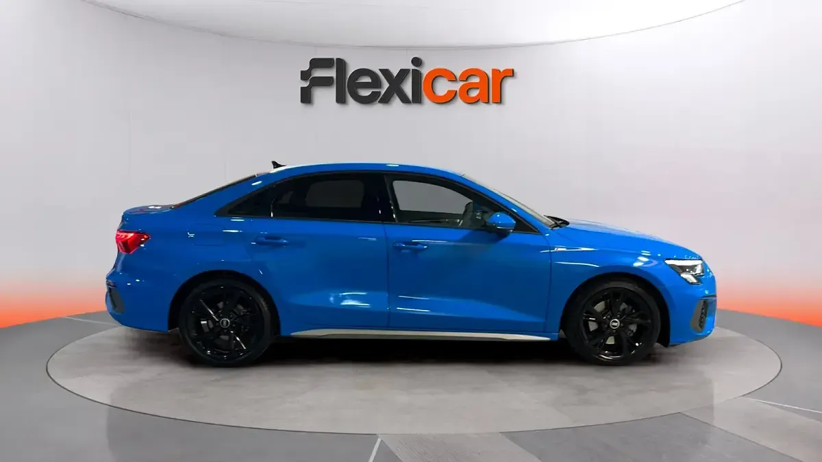 Usado Audi A3 Premium 150 CV (110 kW) 2021 Azul Berlina
