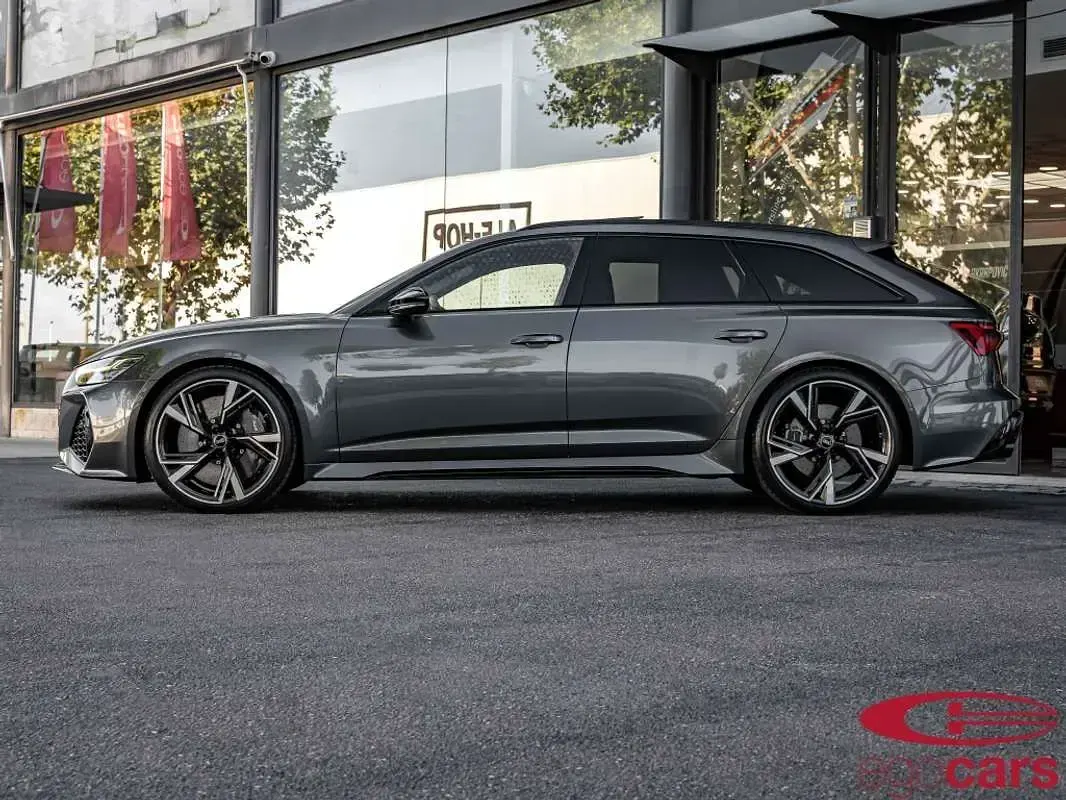 Usado Audi RS6 600 CV (441 kW) 2021 Gris Familiar