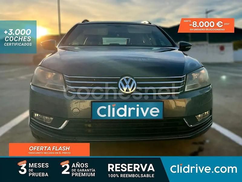 Gris / plata Usado 2011 VW Passat Advance Familiar | 7690 € (Precio justo) - Imagen 1/3