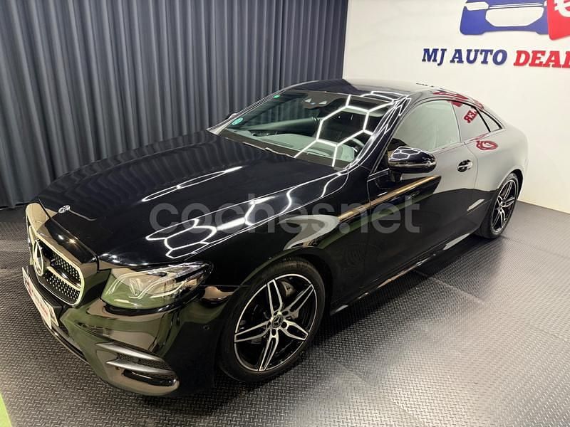 Usado Mercedes E220 194 CV (142 kW) 2017 Negro Coupe