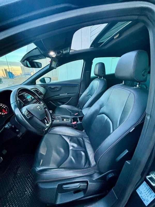 Usado Seat Leon FR 150 CV (110 kW) 2018 Azul Utilitario