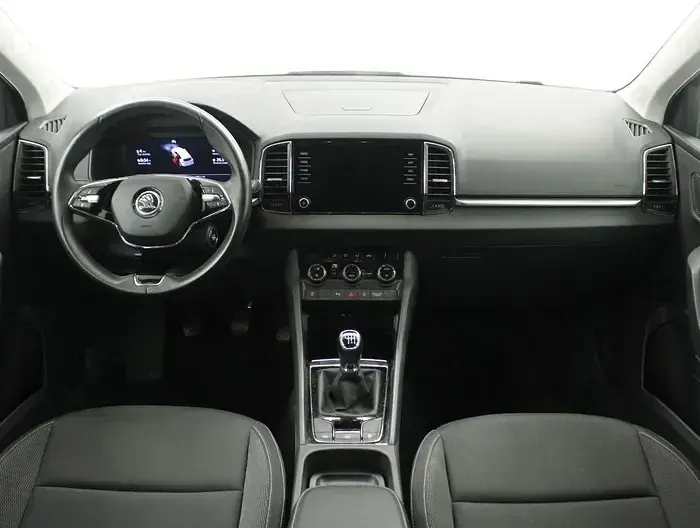 Usado Skoda Karoq Ambition 150 CV (110 kW) 2022 Gris SUV