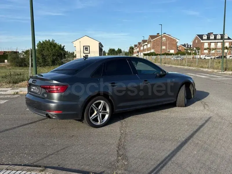 Usado Audi A4 S-Line 190 CV (139 kW) 2017 Gris / plata Berlina