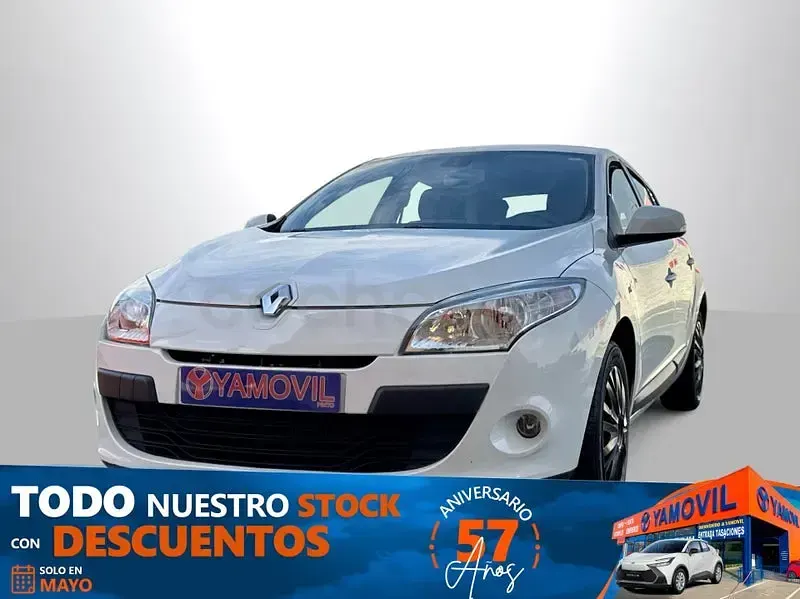 Begagnad Renault Mégane 110 HK (80 kW) 2010 Vit Sedan