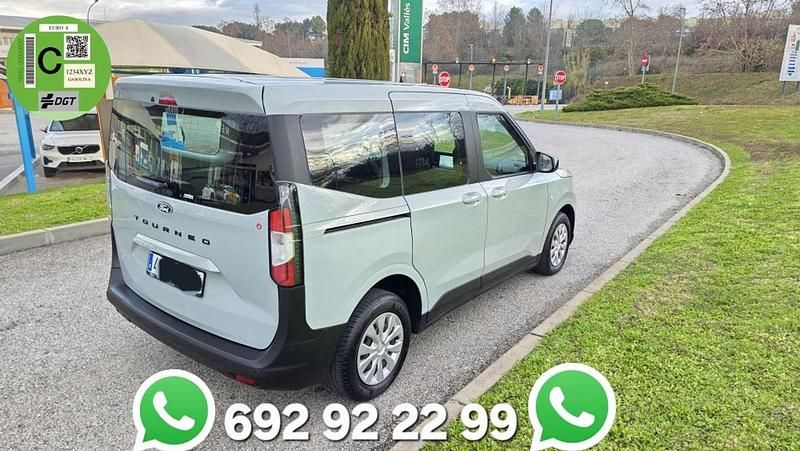 Usado Ford Tourneo Active 125 CV (91 kW) 2025 Gris Van