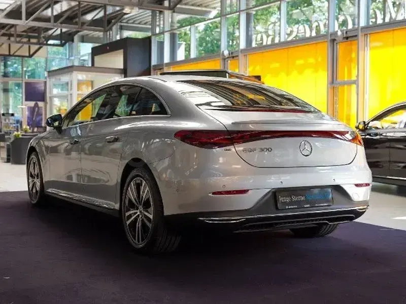 Usado Mercedes EQE300 Edition 2025 Eléctrico Berlina