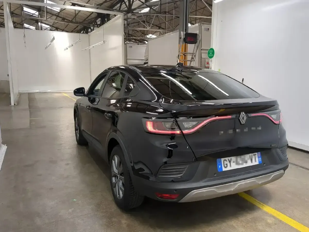 Usado Renault Arkana Evolution 145 CV (106 kW) 2024 Negro SUV