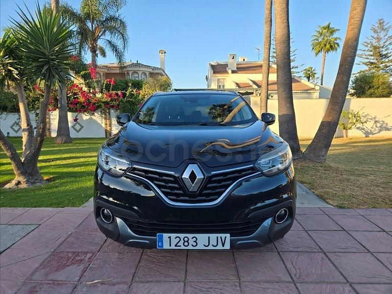 Usado Renault Kadjar Zen 130 CV (95 kW) 2015 Negro SUV