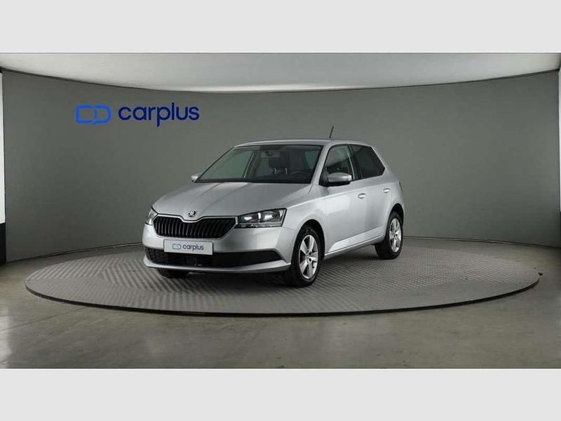 Plateado Usado 2019 Skoda Fabia Ambition Familiar | 12.390 € (Precio justo) - Imagen 1/4