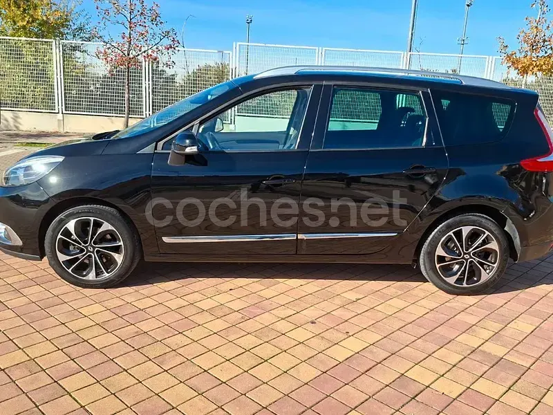 Usado Renault Grand Scénic IV Bose Edition 130 CV (95 kW) 2016 Negro Monovolumen