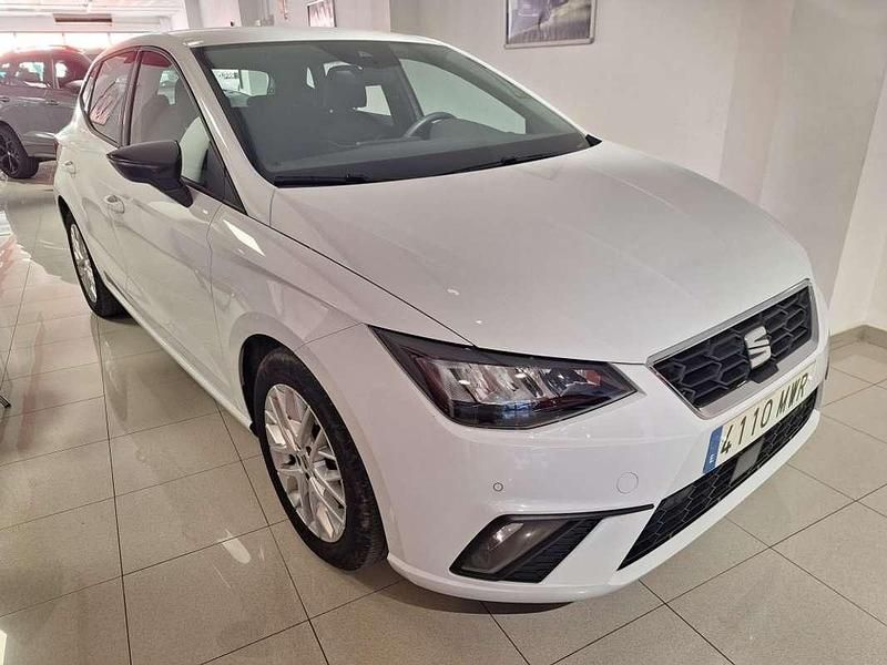 Usado Seat Ibiza FR 116 CV (85 kW) 2024 Blanco Utilitario
