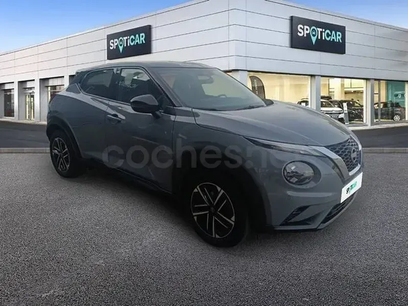 Usado Nissan Juke N-Connecta 114 CV (83 kW) 2024 Gris / plata SUV