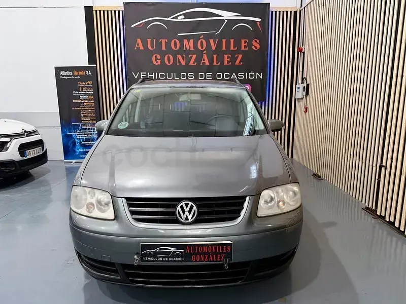 Usado VW Touran Advance 115 CV (84 kW) 2006 Azul Monovolumen