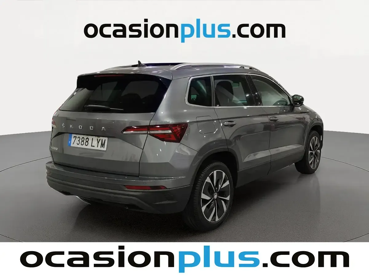 Usado Skoda Karoq Style 150 CV (110 kW) 2022 Gris SUV