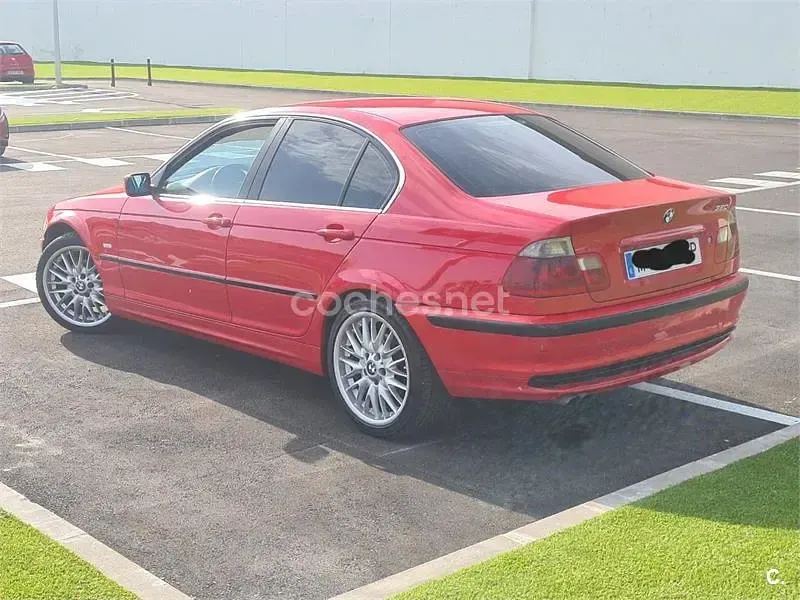 Käytetty BMW 320 150 HP (110 kW) 2000 Punainen Sedan