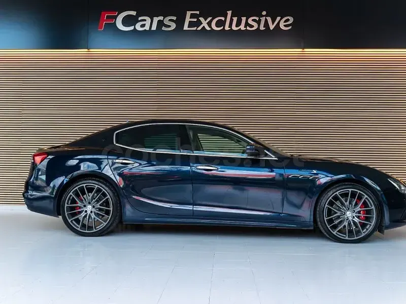 Usado Maserati Ghibli 430 CV (316 kW) 2022 Azul Berlina