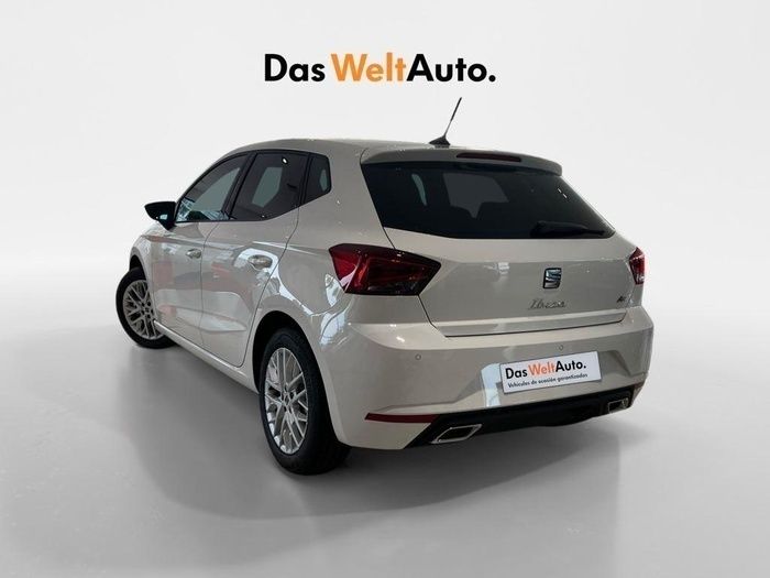Blanco Usado 2024 Seat Ibiza FR | 21.900 € (Caro) - Imagen 1/4