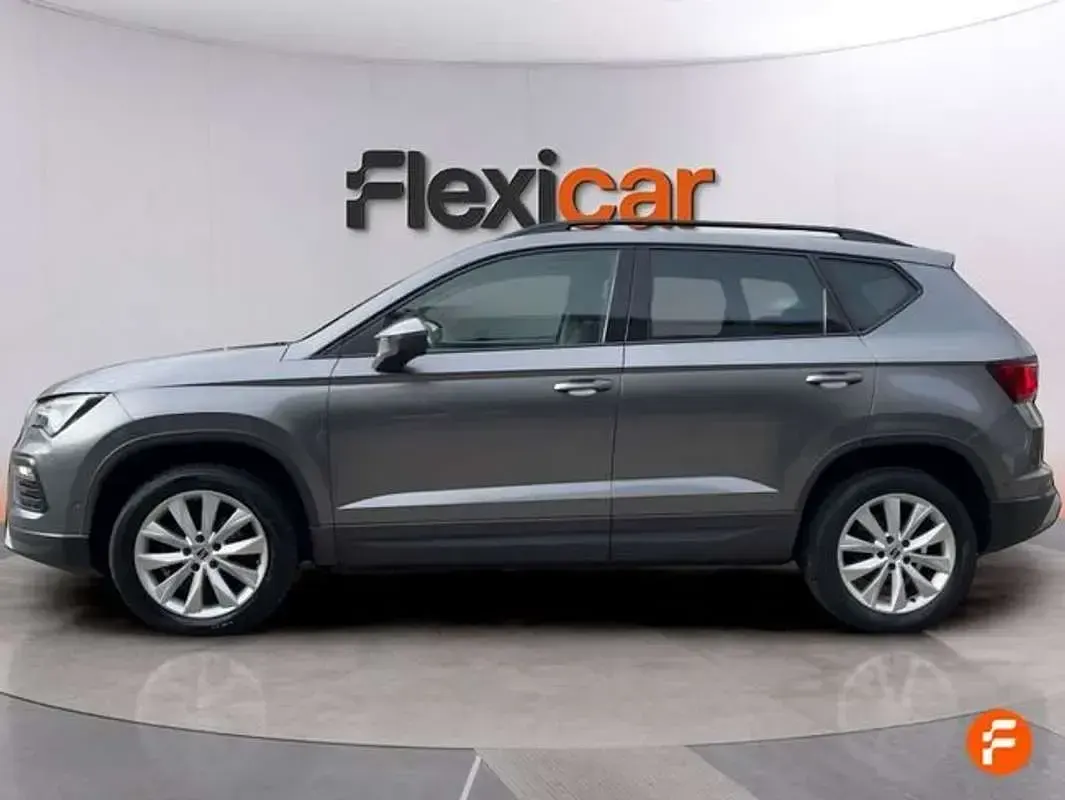 Usado Seat Ateca Style 150 CV (110 kW) 2023 Gris SUV