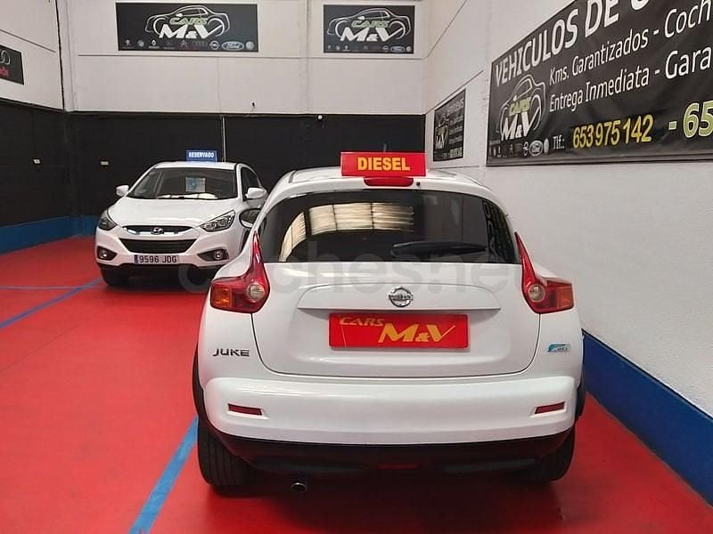 Usado Nissan Juke Premium Edition 110 HP (80 kW) 2011 Branco SUV