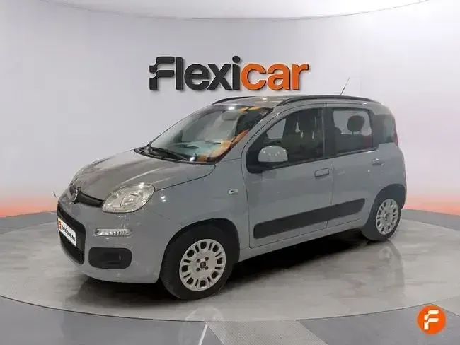 Usado Fiat Panda Lounge 69 CV (50 kW) 2020 Gris Utilitario