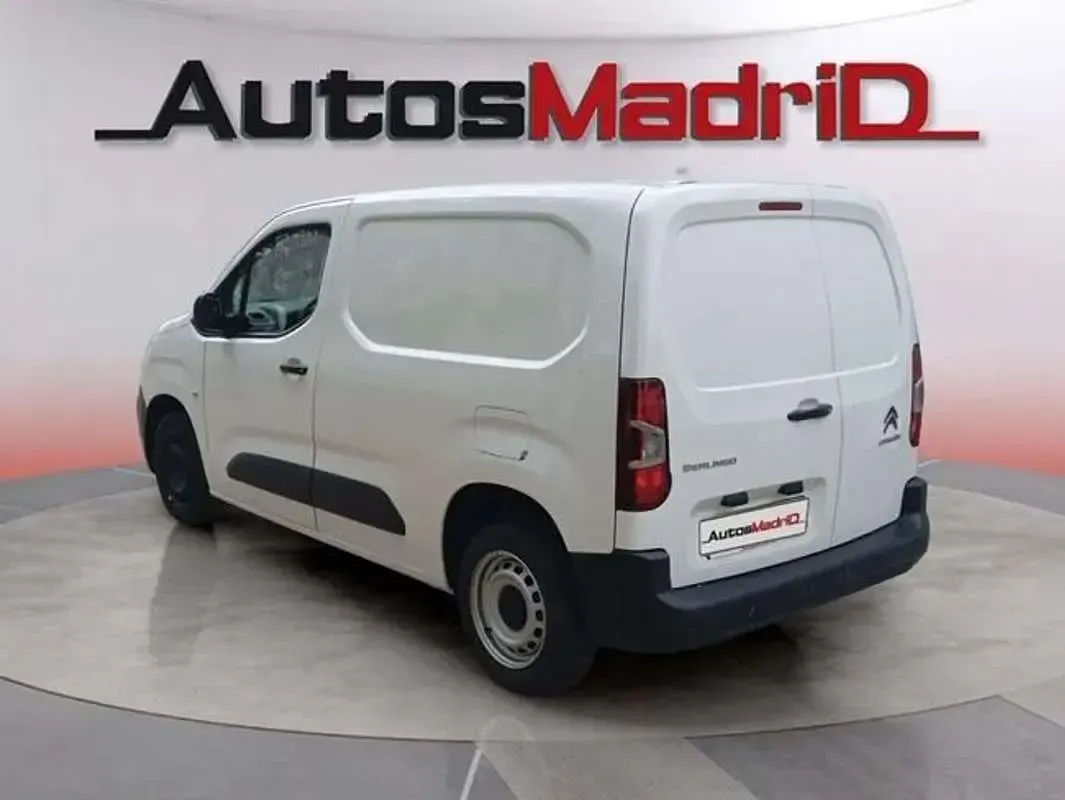 Usado Citroën Berlingo 103 CV (75 kW) 2021 Blanco Monovolumen