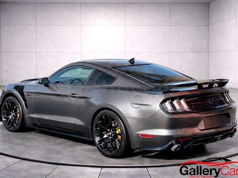 Usado Ford Mustang Fastback 291 CV (214 kW) 2020 Gris / plata Coupe