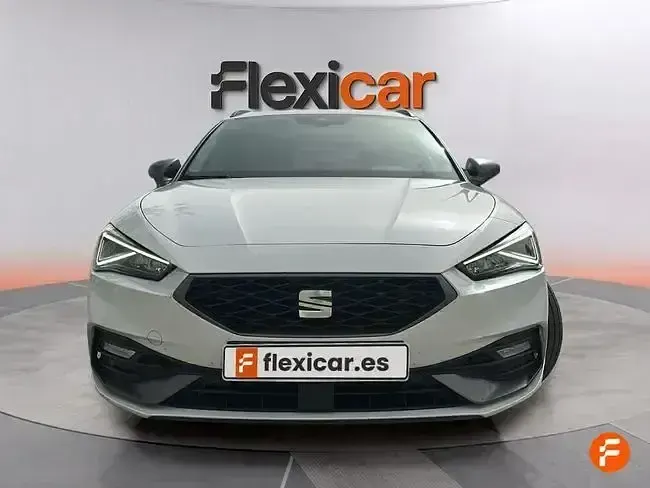Usado Seat Leon FR 150 CV (110 kW) 2021 Blanco