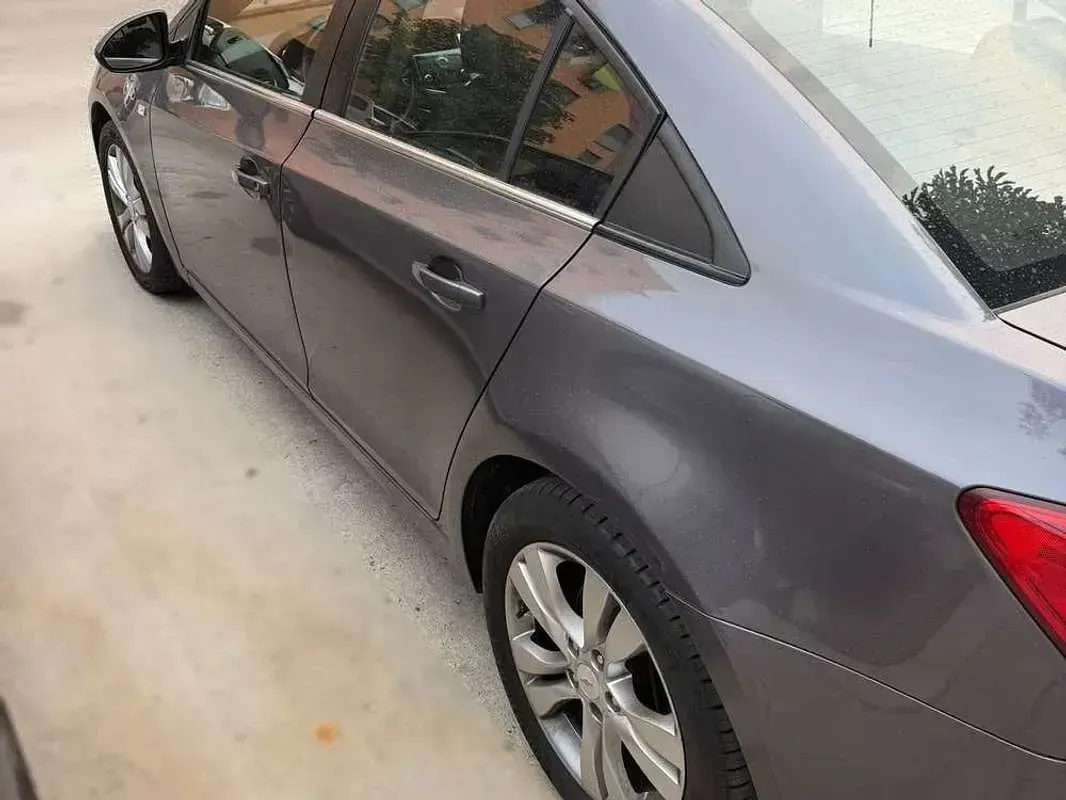 Usado Chevrolet Cruze LTZ 163 CV (119 kW) 2013 Gris Utilitario