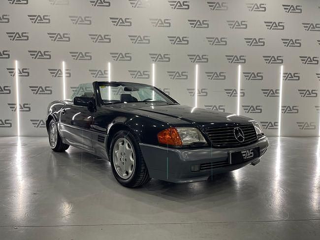 Usado Mercedes SL500 321 CV (236 kW) 1993 Gris Descapotable