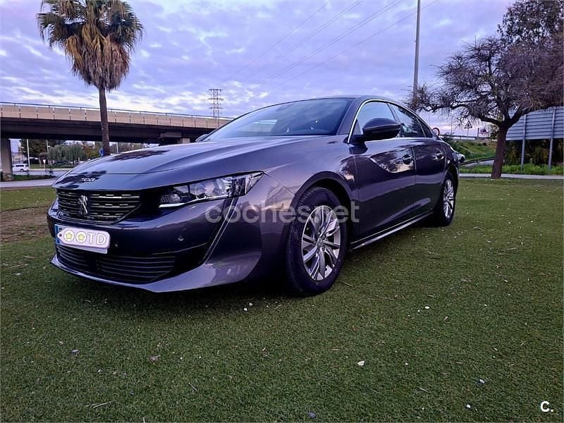 Usado Peugeot 508 GT-line 130 CV (95 kW) 2021 Gris / plata Berlina