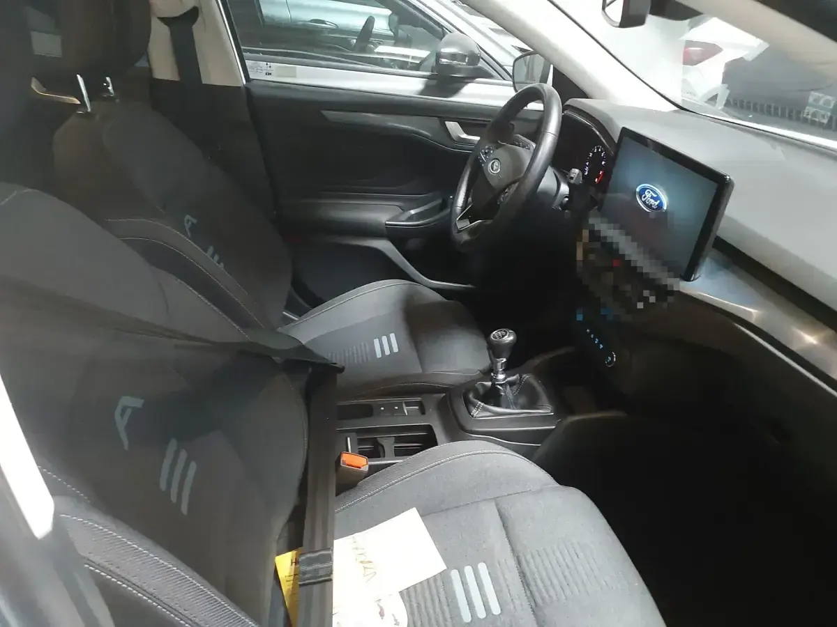 Usado Ford Focus Active 125 CV (91 kW) 2024 Blanco Utilitario