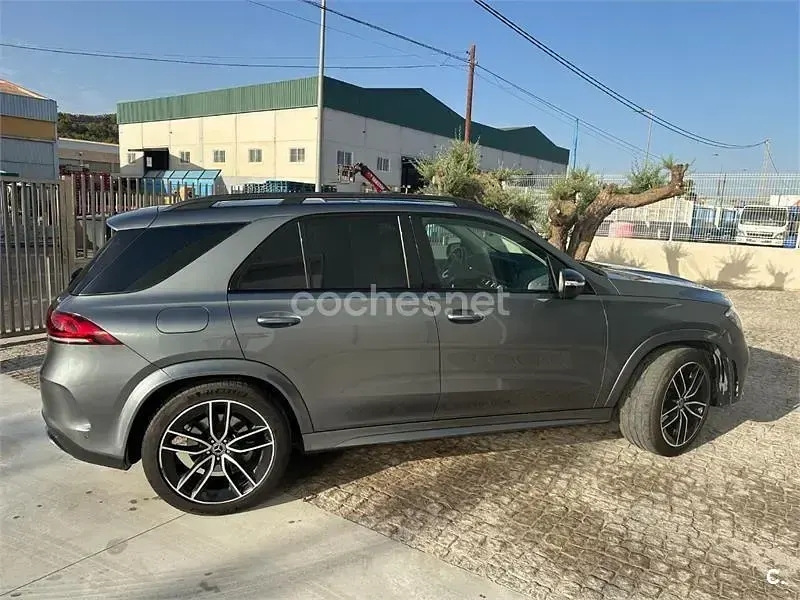 Usado Mercedes GLE300 245 CV (180 kW) 2021 Gris / plata SUV