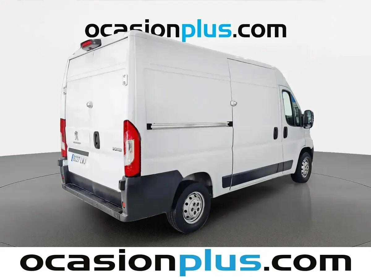 Usado Peugeot Boxer S 140 CV (102 kW) 2022 Blanco Van