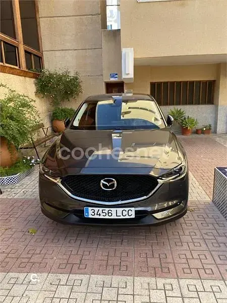 Usado Mazda CX-5 150 CV (110 kW) 2019 Gris / plata SUV
