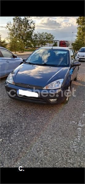 Azul Usado 2004 Ford Focus Trend Berlina | 2100 € (Precio justo) - Imagen 1/4