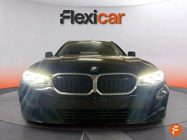Usado BMW 320e 190 CV (139 kW) 2023 Negro Familiar