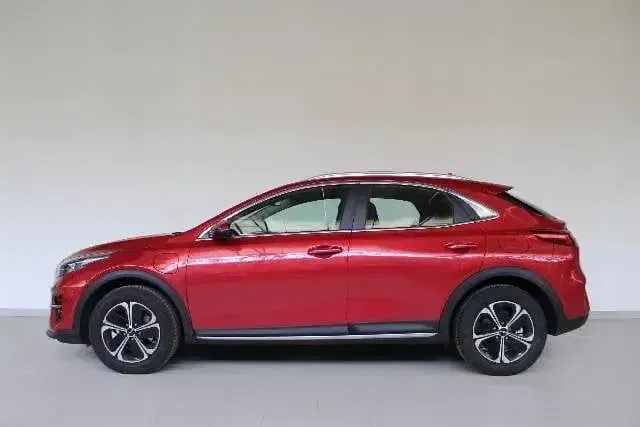 Usado Kia XCeed 141 CV (103 kW) 2022 Rojo SUV