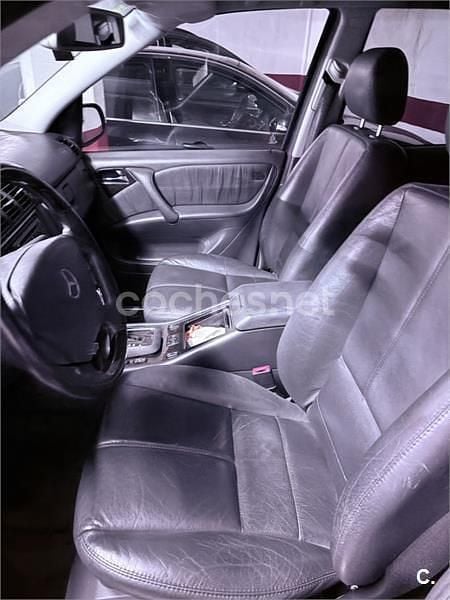 Negro Usado 2002 Mercedes ML55 AMG AMG SUV | 9900 € - Imagen 1/2