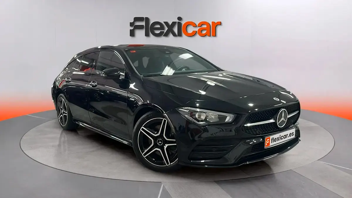 Usado Mercedes CLA200 Shooting Brake 150 CV (110 kW) 2021 Familiar