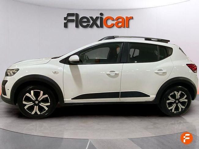 Usado Dacia Sandero Comfort 91 CV (66 kW) 2021 Blanco