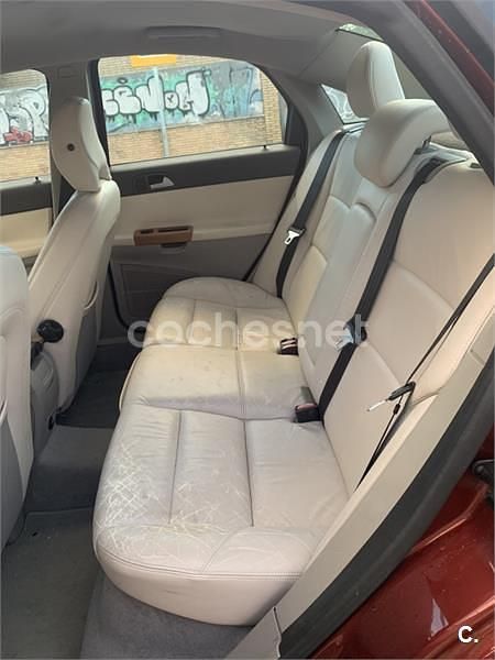 Granate Usado 2007 Volvo S40 Summum Berlina | 8000 € - Imagen 1/4