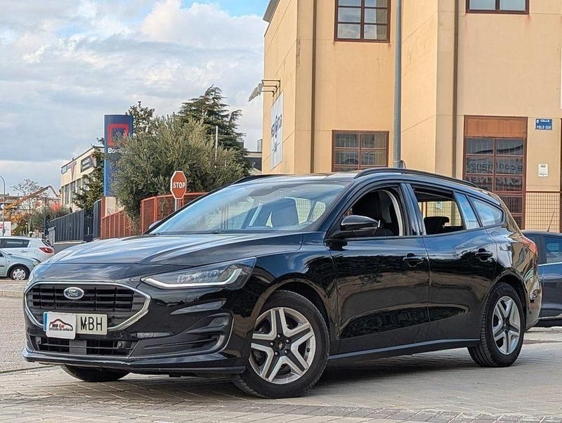 Negro Usado 2022 Ford Focus Trend+ Familiar | 14.950 € (Precio justo) - Imagen 1/4