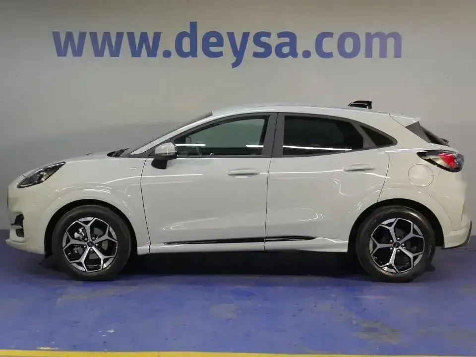 Usado Ford Puma ST-Line 125 CV (91 kW) 2025 Gris SUV