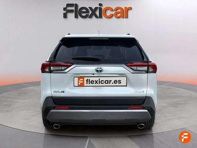 Usado Toyota RAV4 Hybrid Advance 218 CV (160 kW) 2023 Blanco SUV
