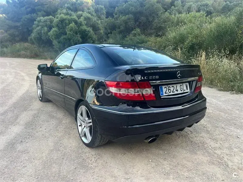Usado Mercedes CLC220 150 CV (110 kW) 2009 Negro Coupe