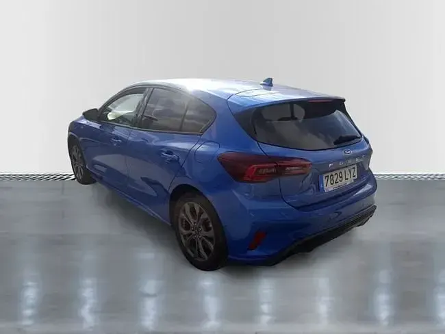 Usado Ford Focus ST-Line 125 CV (91 kW) 2022 Azul desert island (metalizado) Berlina