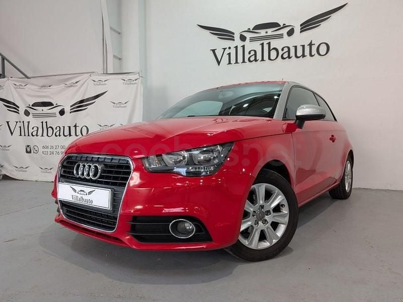 Usado Audi A1 Attraction 90 CV (66 kW) 2012 Rojo Utilitario